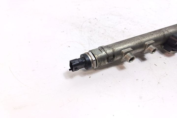 Rampa injectoare cu senzor 0445214100 IVECO Daily a 3-a generatie