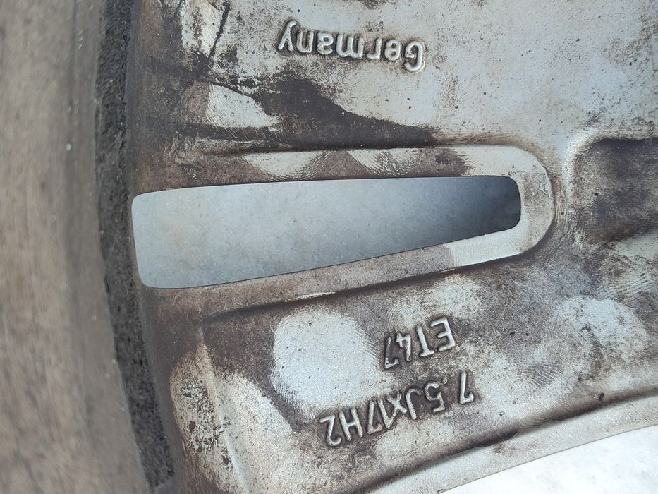 Продам Диски Мерседес