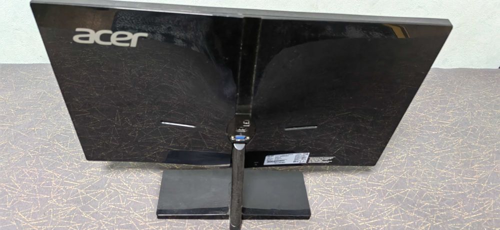 Монитор Acer 24" модел ED245Q