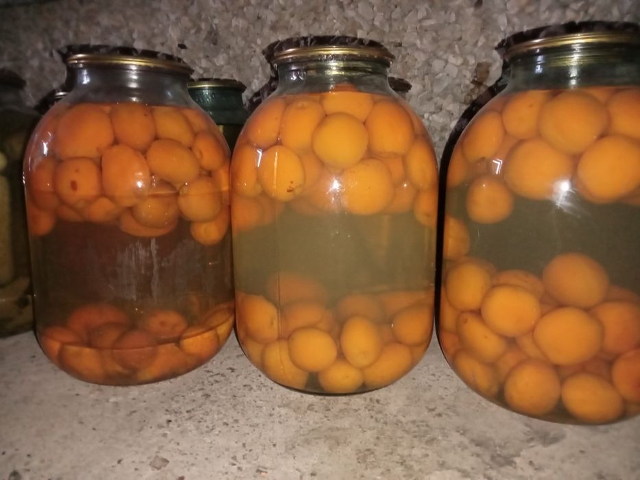 Продам компот из абрикосов