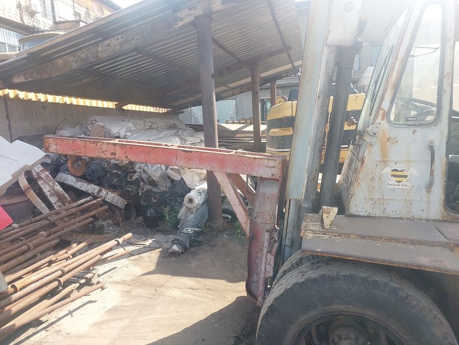 Автопогрузчик колесный