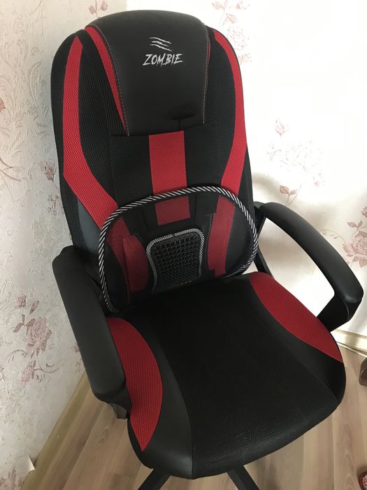 Продам кресло игровое и для роботы дома