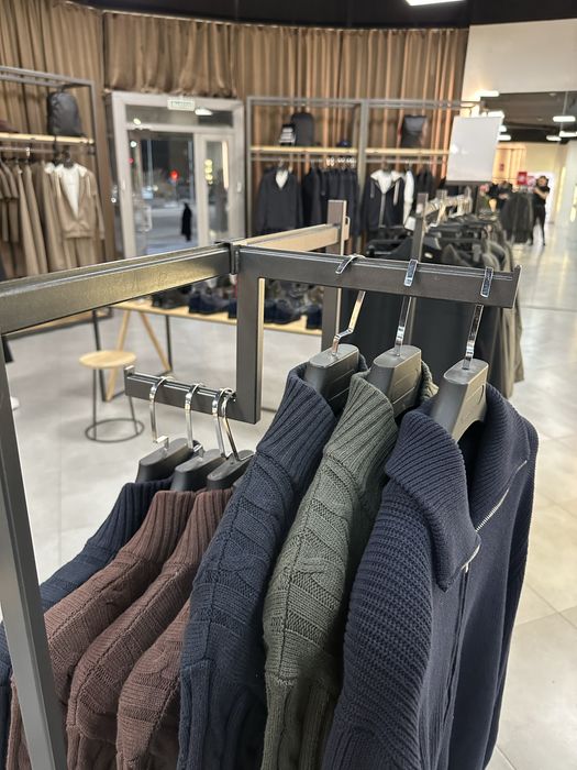 Оборудование для магазина одежды