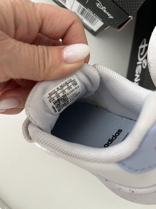 Adidas original, editie limitata M23