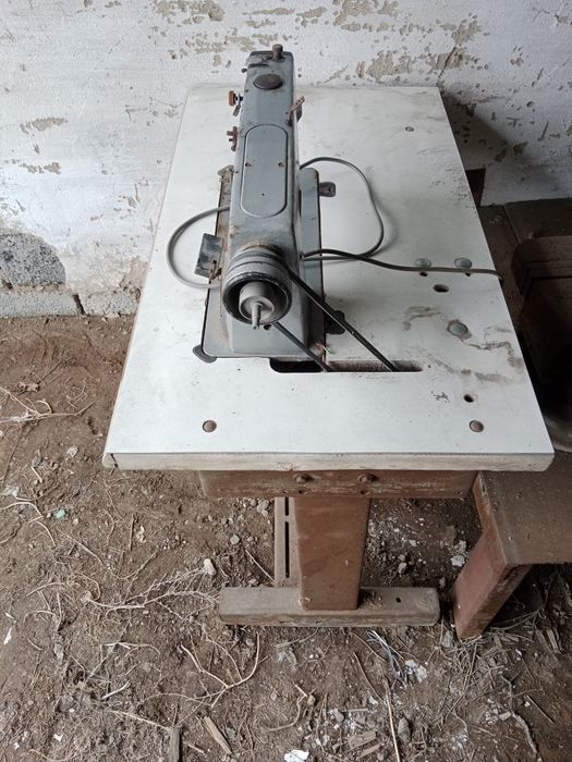 Продам швейная машина