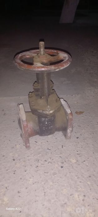 продаётся задвижки