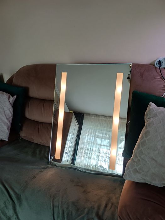 Oglinda cu led 50 x 70 cm