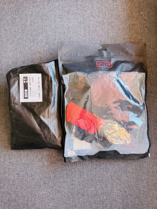 SBD Power Singlet M + PM Pro Wrist Wraps Flex NEW!!