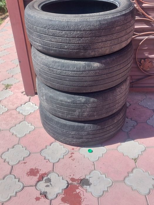 Продаю шины,цена договорная