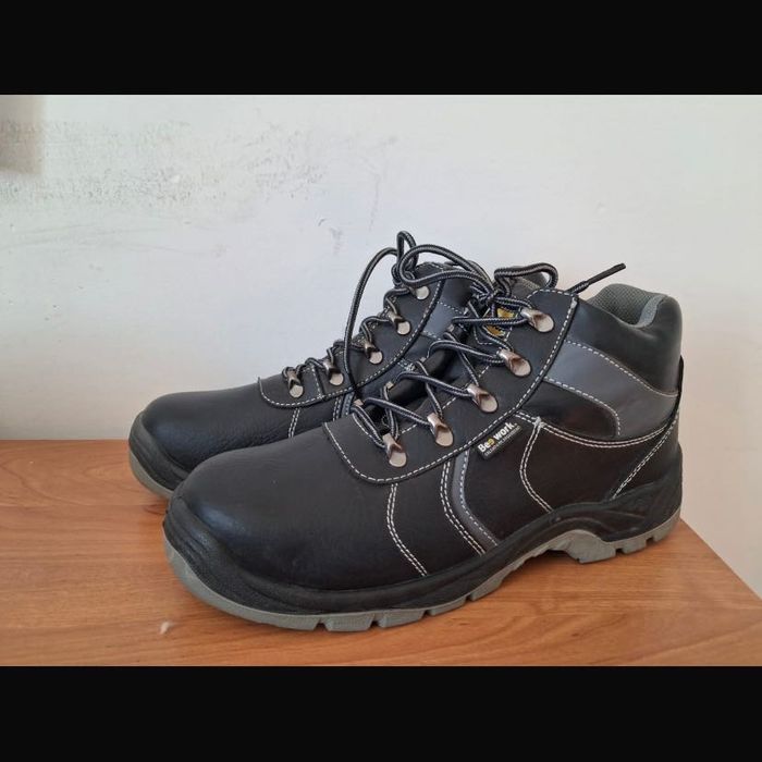 Рабочие ботинки, спецобувь, берцы