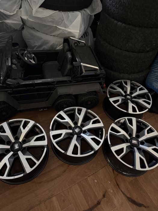 Продам диски с резиной 265/60 R18