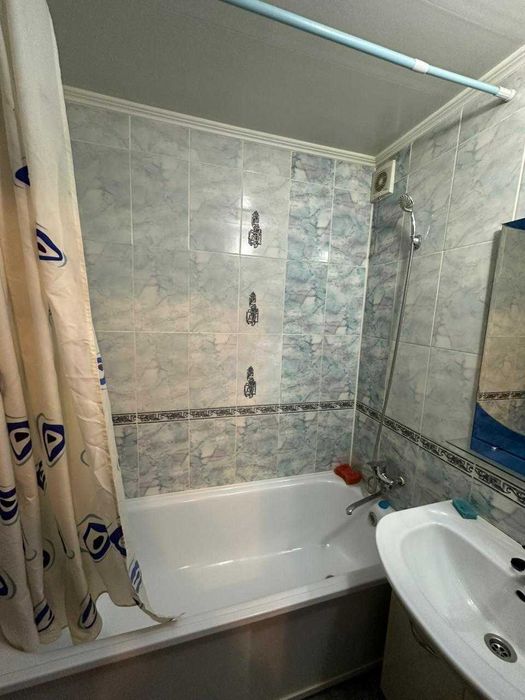 2 - комнатная квартира район Центр