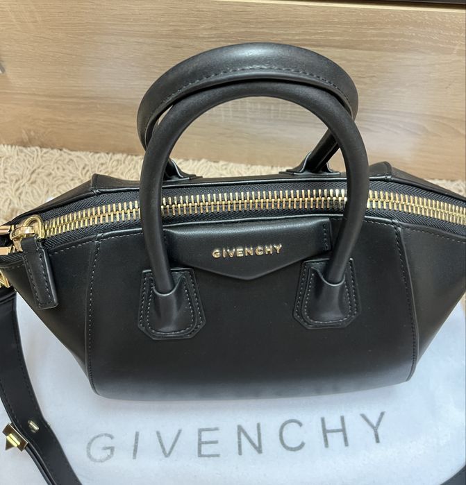 Дамска чанта Givenchy