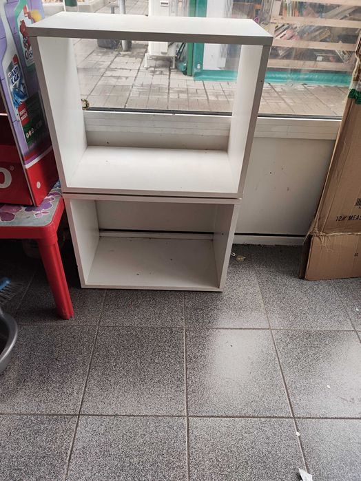 Шкафове за магазин