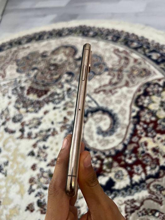 Iphone XS ideal sostoyaniye
