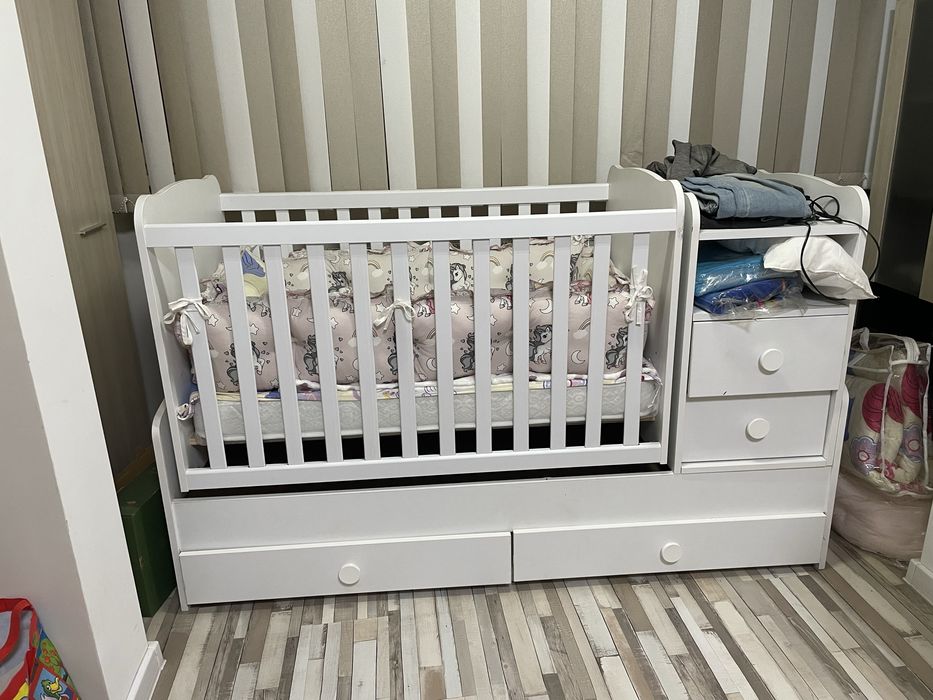 Детско креватче. Не е използвано. В отлично състояние.