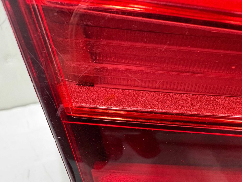 Ляв лед вътрешен стоп Стоп заден капак БМВ Ф30 Ф31 фейс BMW F30 F31