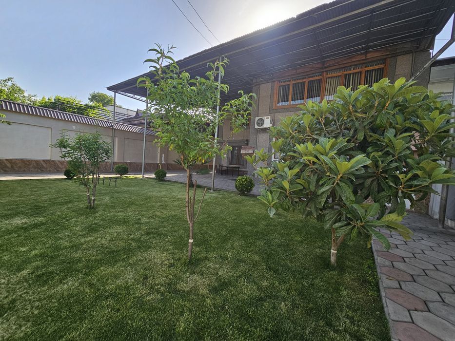 Аэропорт вайида 7 су'тик ховли сотилади