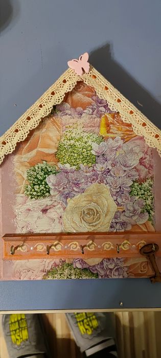 къщичка за ключове  декупаж