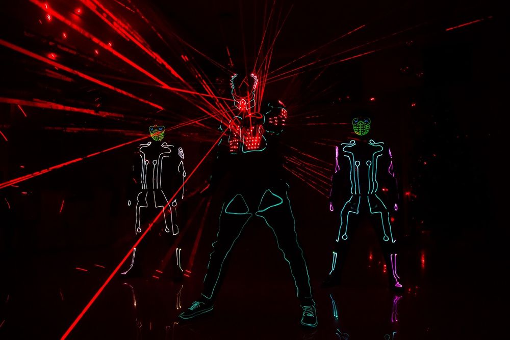 Световые костюмы