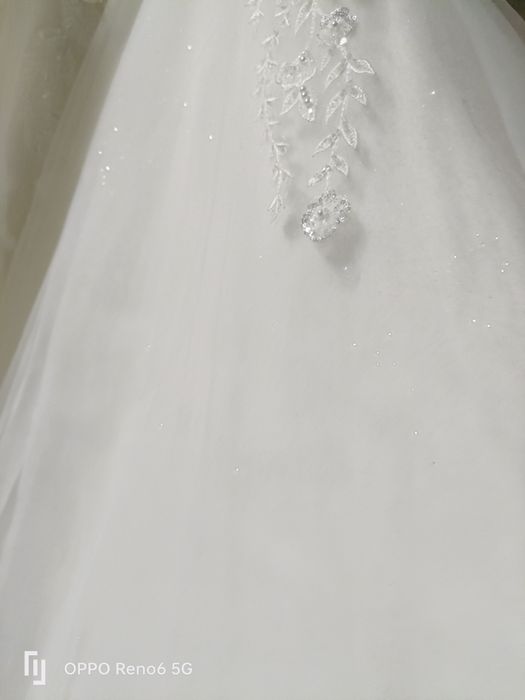 Rochita de mireasa cu sclipici