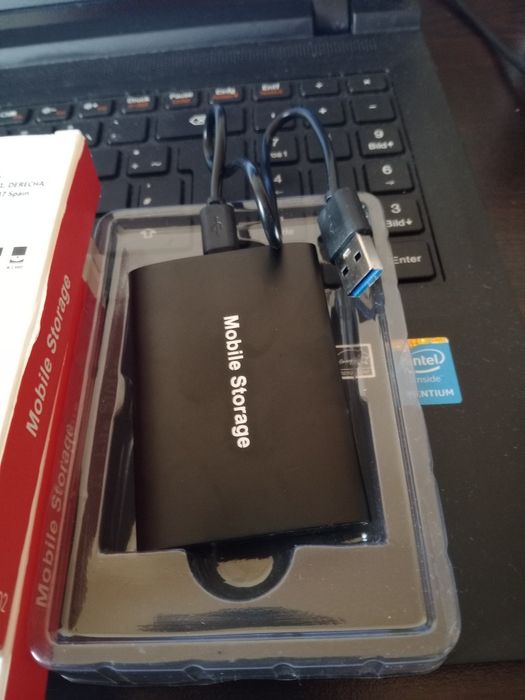 Външен хард диск  2 ТБ