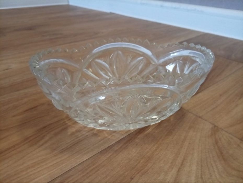 Хрустальные вазы, конфетницы