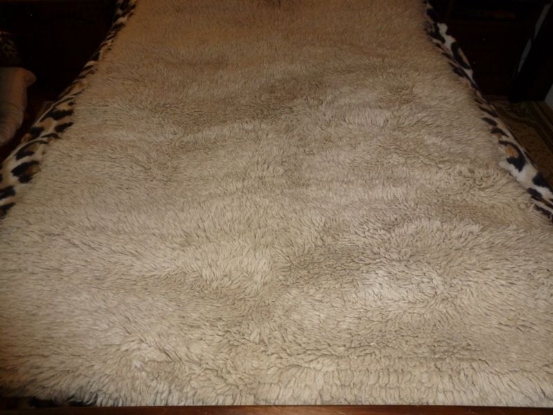 бял вълнен губер за легло 113х216см