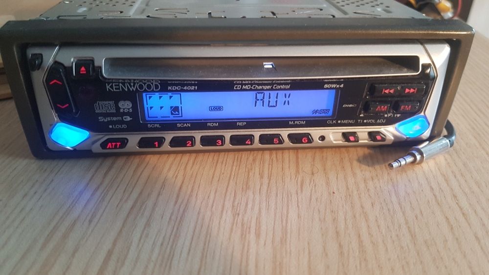 Радио cd kenwood kdc 4021 с AUX и  (Bluetooth )