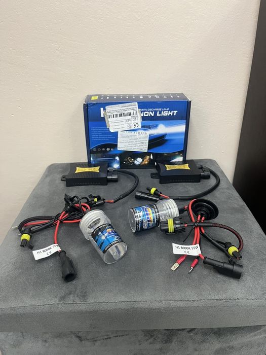 Лед крушки за кола