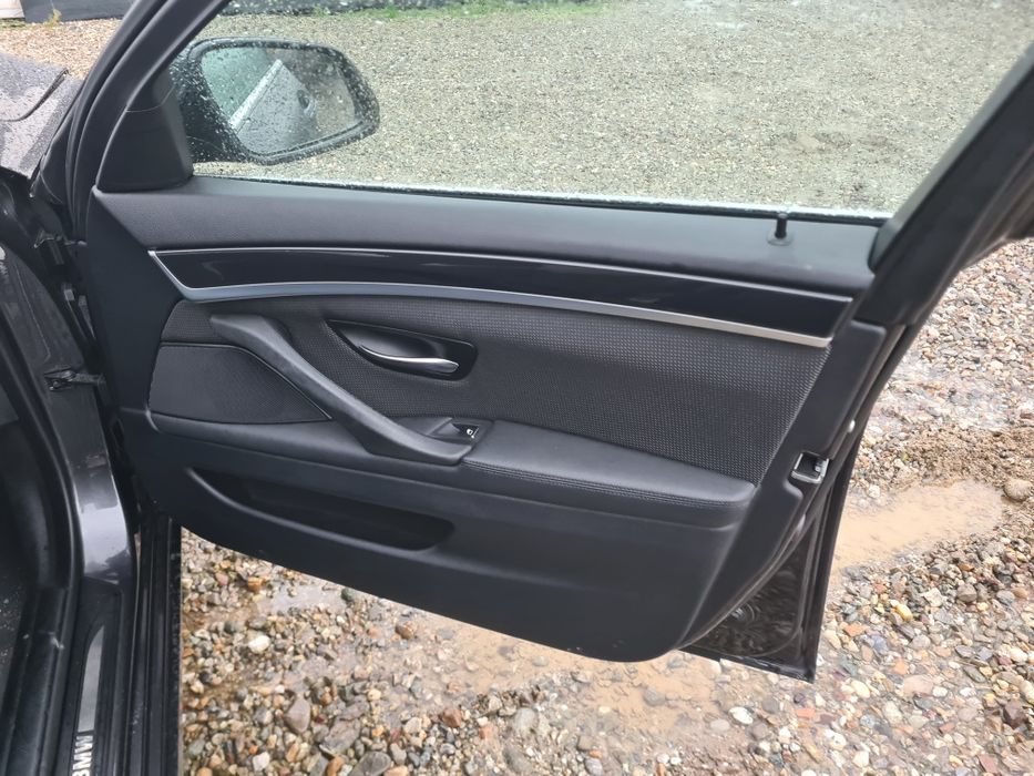 Conversie schimbare volan stanga bmw f10 f11 automat negru