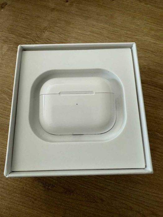 Căști wireless tip AirPods Pro – neoriginale, calitate bună