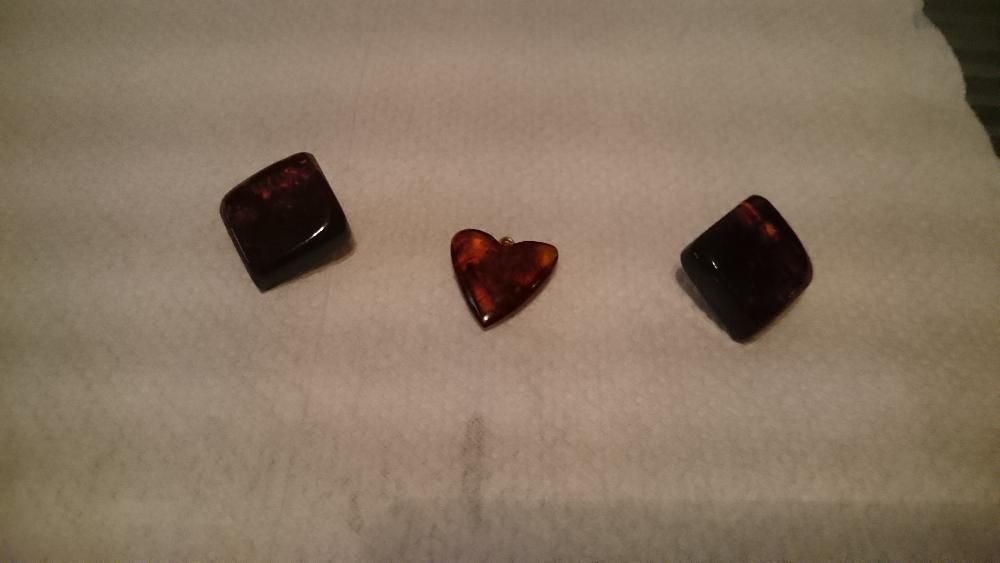 Кехлибарен комплект