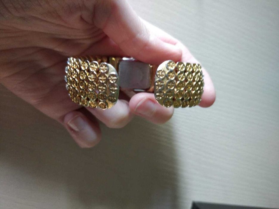 Часы женские, кварцевые