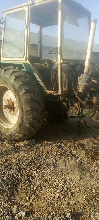 юмз тарактор мтз80 кора мотор куйилган. Зарчастга  хам сотилади