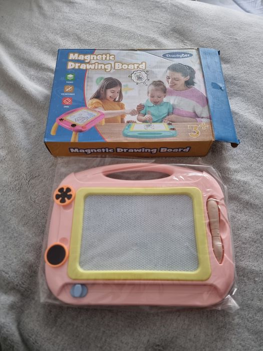 Tabla / Tableta magnetică  de desen  educativa pentru copii