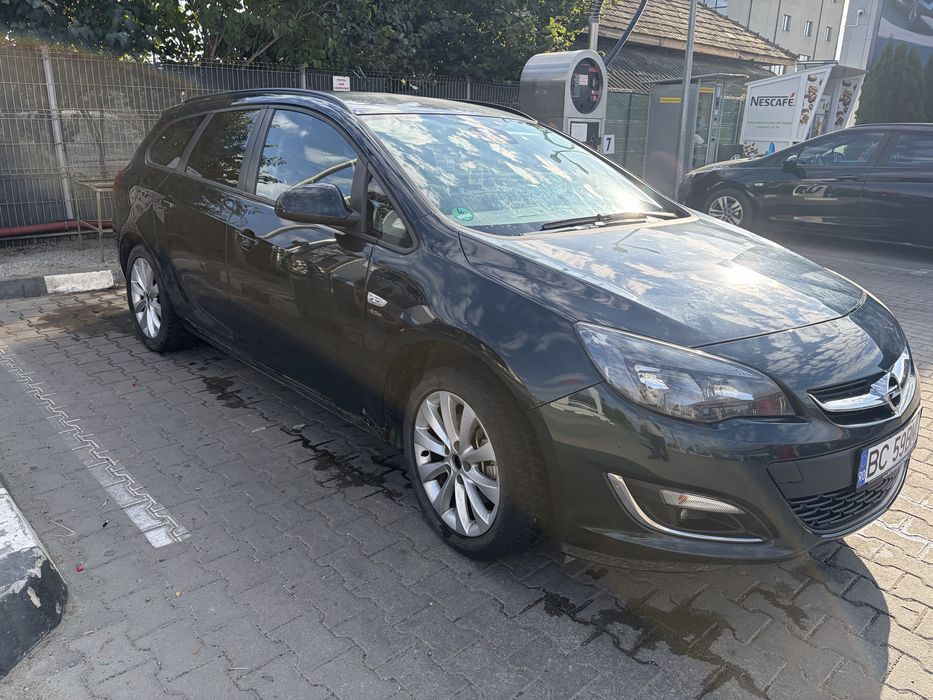 Opel Astra J Sport Tourer