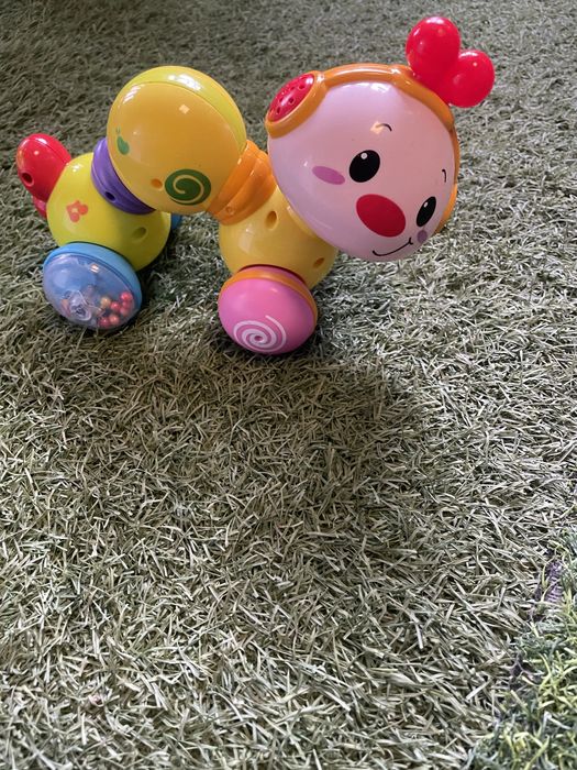 Viermisor interactiv Hola muzical