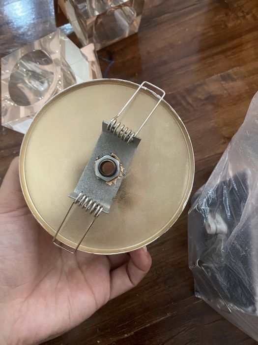 Потолочные споты