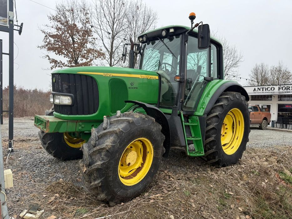 Tractor John Deere6520