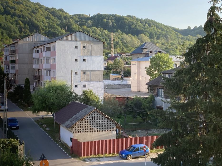 Apartament 2 camere decomandat Fieni