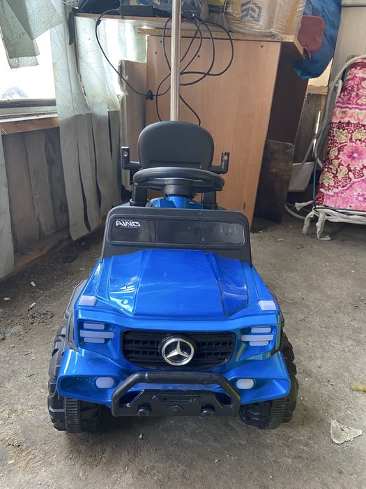 Продам велосипед и детские машины