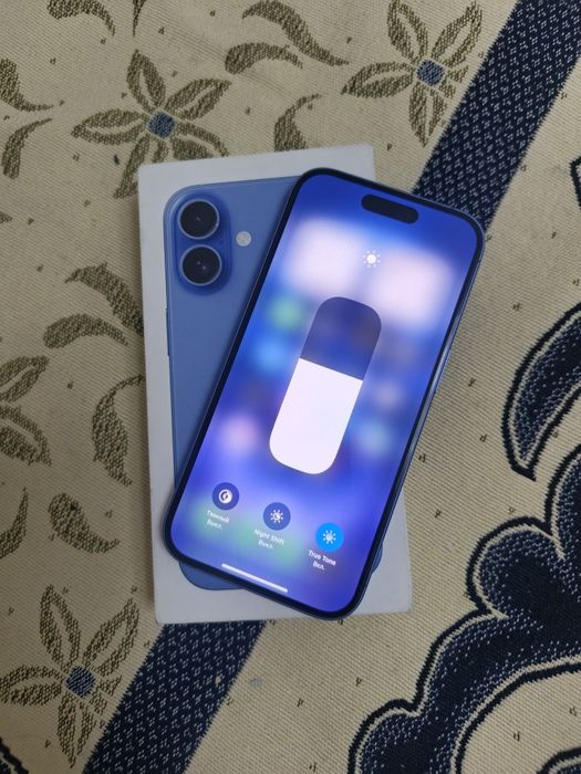 Продается телефон