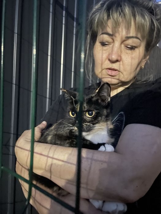 Айрис надеется снова жить дома