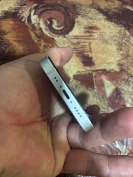 Айфон 13 мини -128 гб Много запазен реновиран от Флип бг