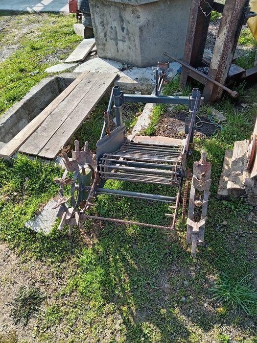 Vând tractoras pasquali 4x4 diesel