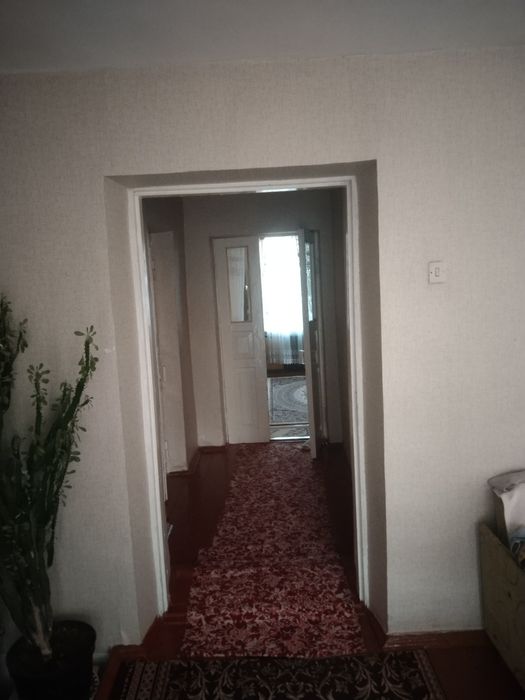uy sotladi oqqovoq 2 avtobaza yonda