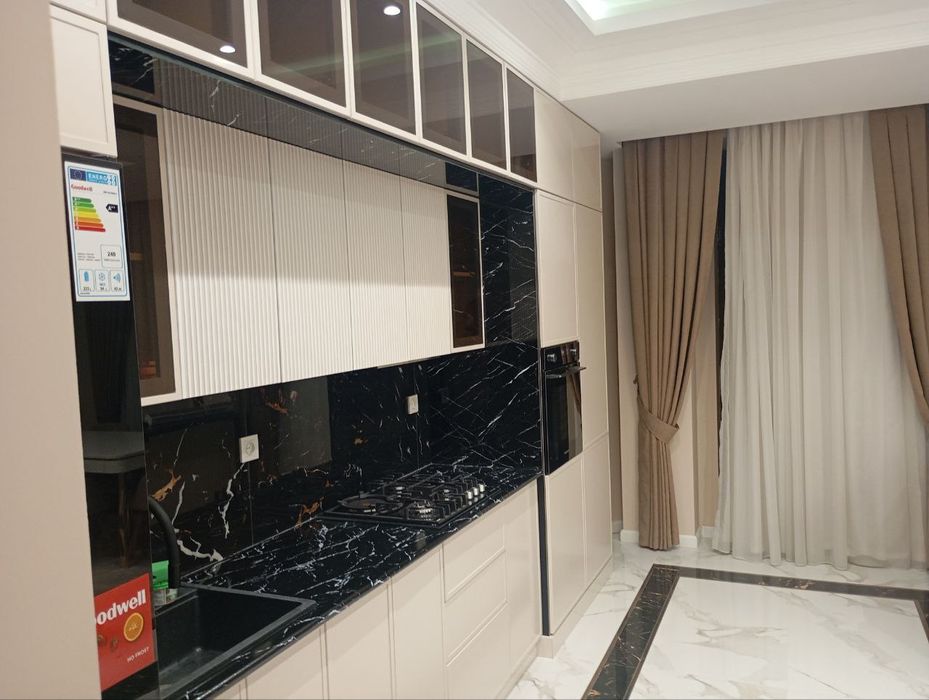 Срочно аренда квартира новая 3 ком риелтором 50/50 успейте жк софия