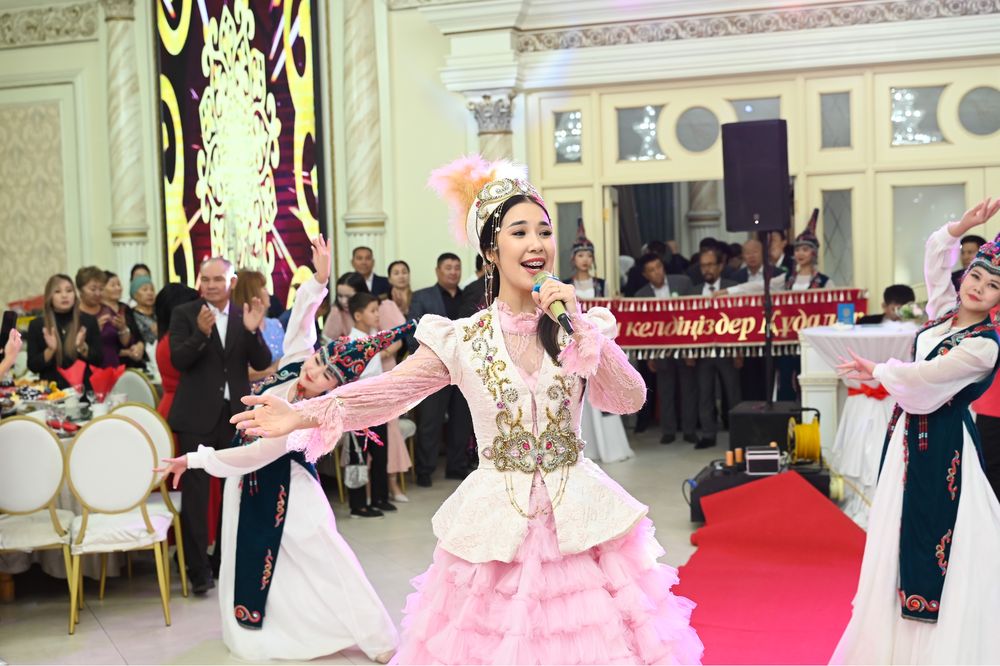 Танцевальный платья для группы