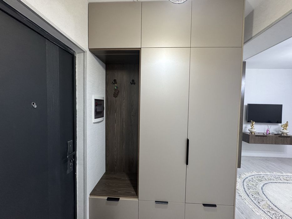 Квартира сотилади 56кв 3 хона килинган 10 этаж рохатда куругда